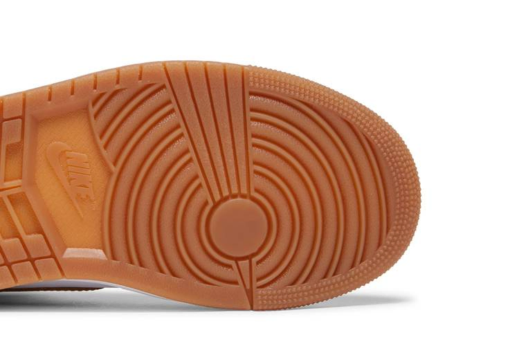 Кроссовки Wmns Air Jordan 1 Retro High OG 'Metallic Gold'
