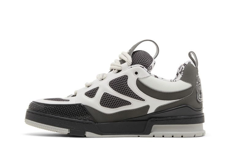 louis-vuitton-skate-sneaker-grey-black-1ac52k_02