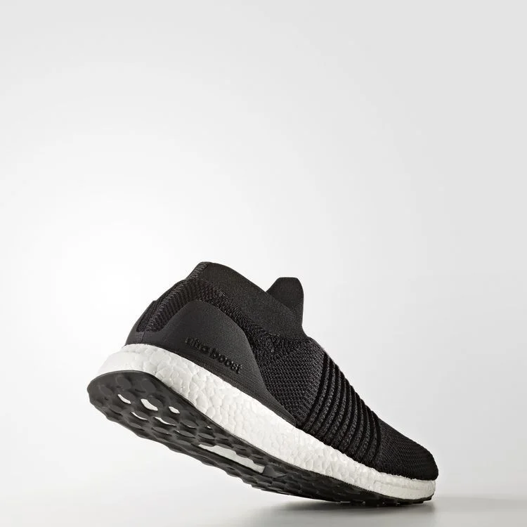Krossovki-Adidas-UltraBoost-Laceless-Core-Black-2