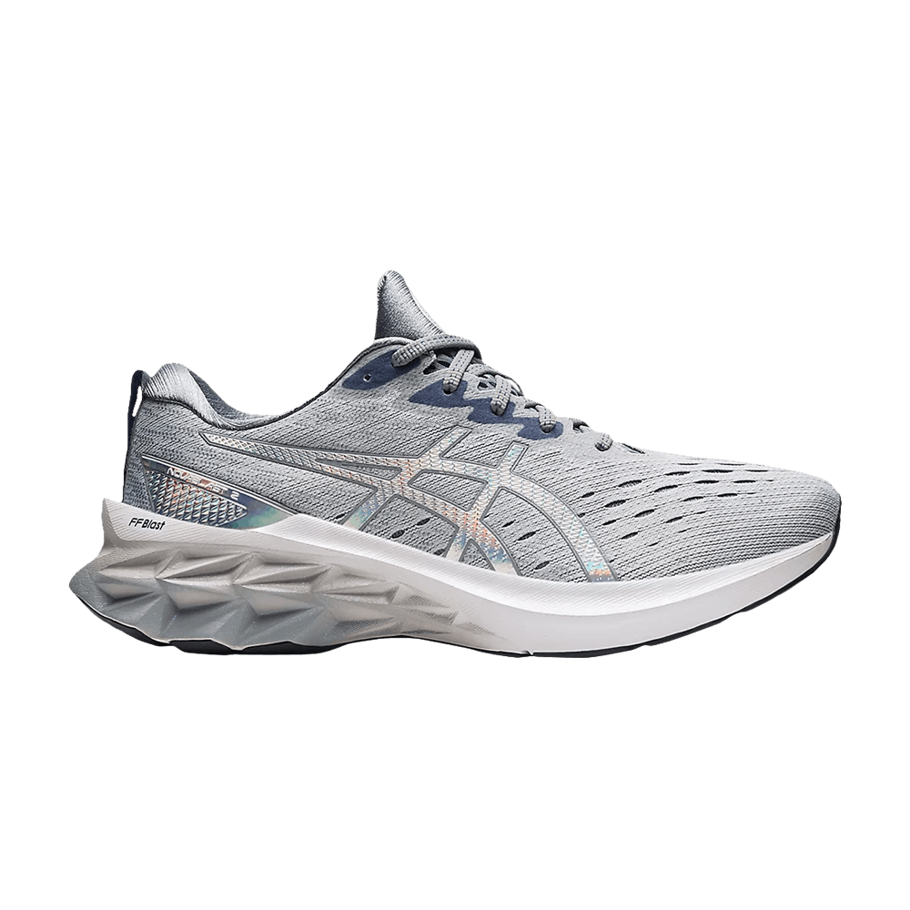 Кроссовки ASICS Novablast 2 'Platinum'