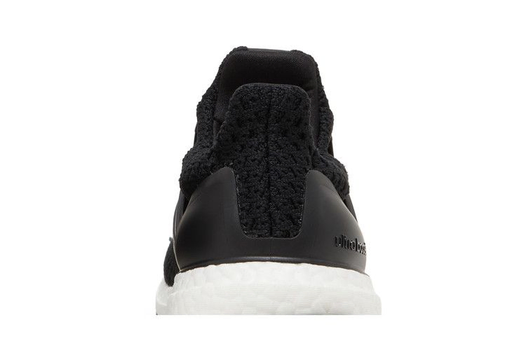 wmns-ultraboost-5-0-dna-black-white-gv8744_06