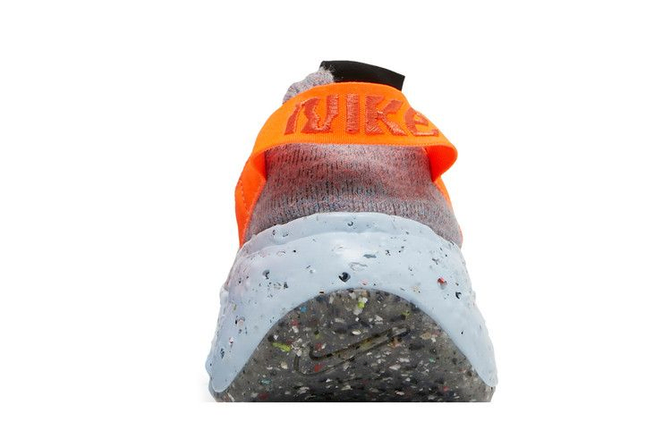 Кроссовки Nike Wmns Space Hippie 04 'Multi-Color Total Orange'
