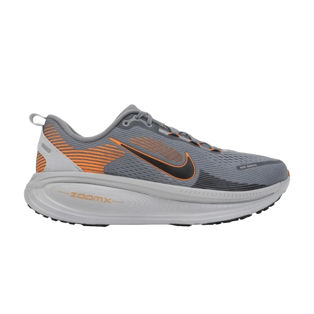 Krossovki-Nike-Vomero-18-Cool-Grey-Safety-Orange-Wolf-Grey-Black