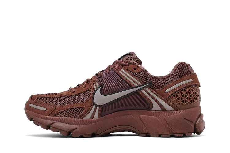 Кроссовки Nike Wmns Air Zoom Vomero 5 'Fauna Brown Velvet Brown'