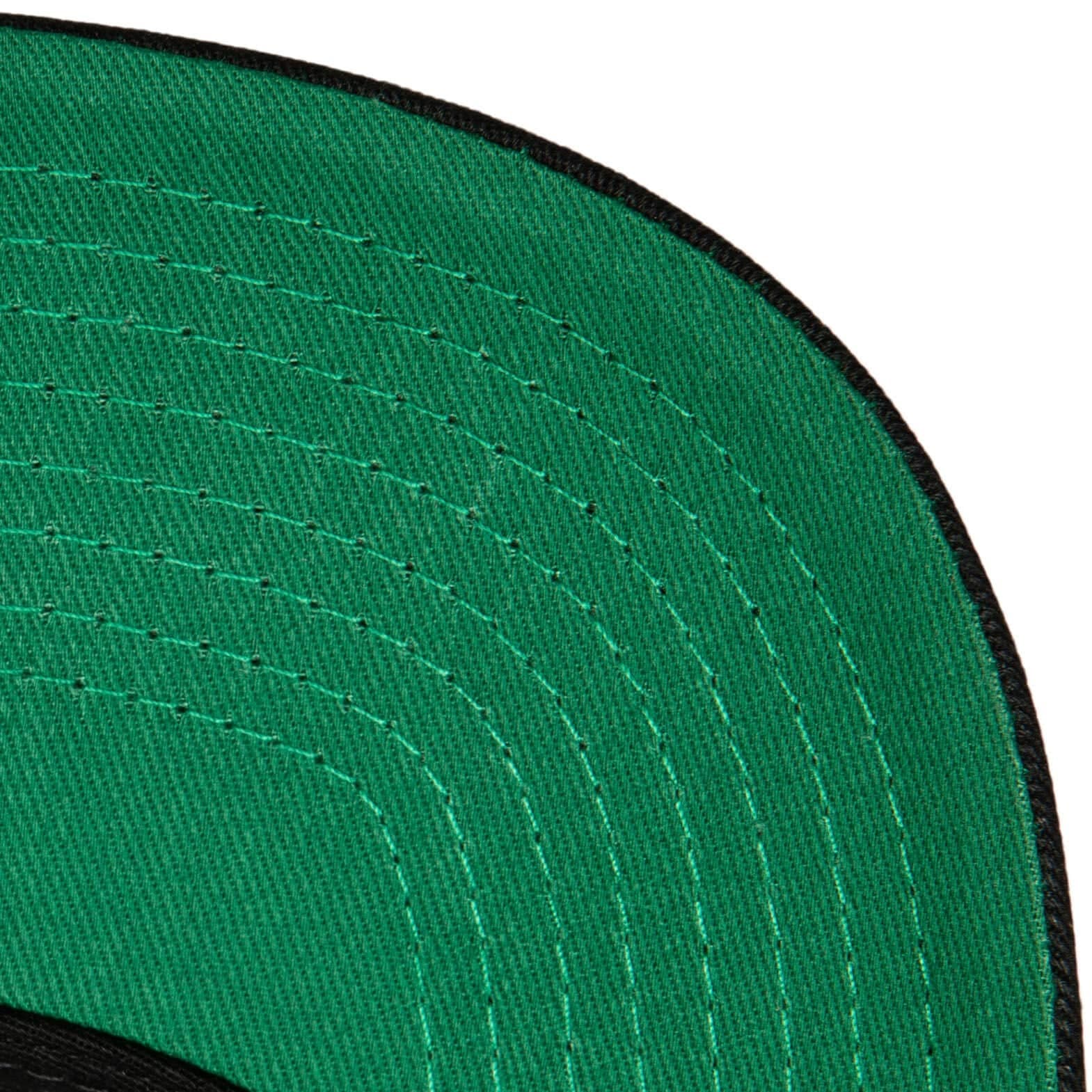 Бейсболка Mitchell & Ness Team Seal Trucker Snapback HWC Philadelphia 76ers