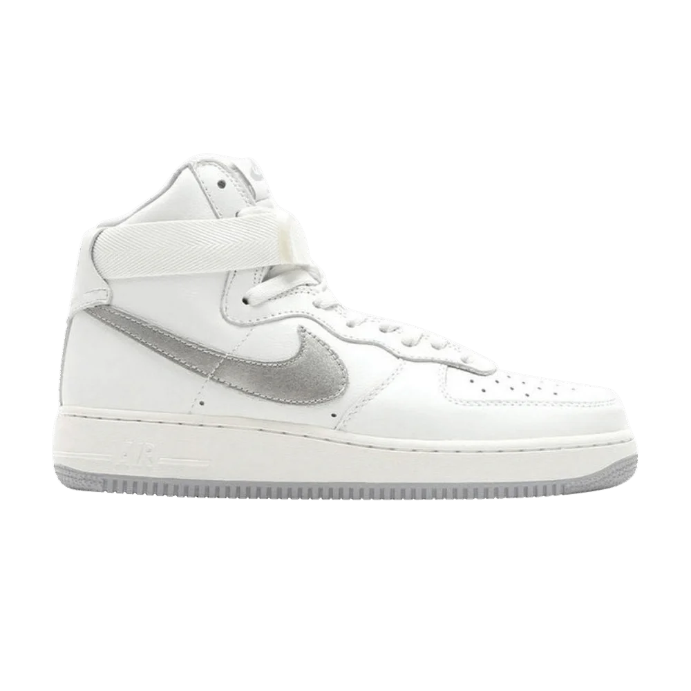 Krossovki-Nike-Air-Force-1-High-Retro-QS-White-Silver