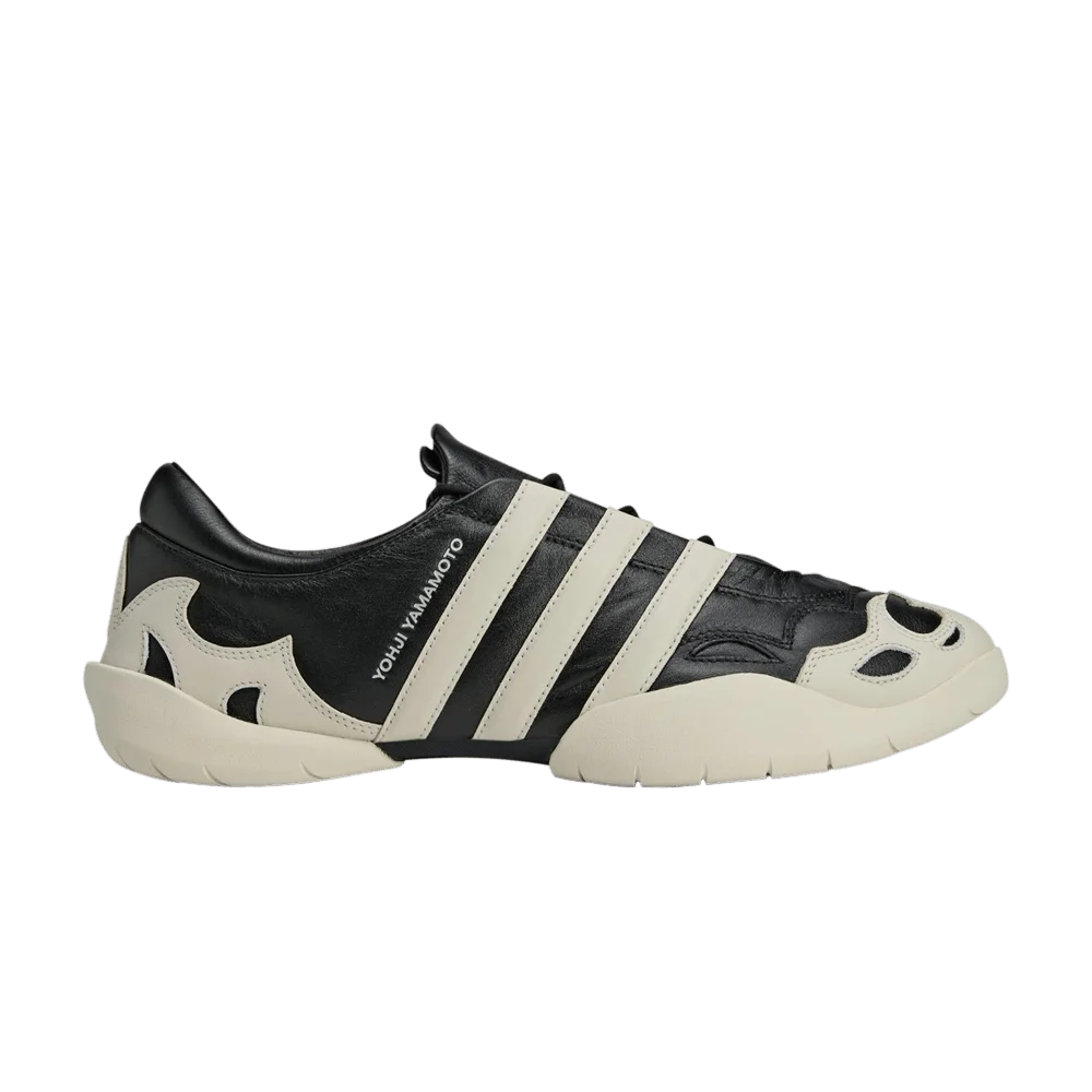 Krossovki-adidas-Y-3-Regu-2002-Black-Alumina