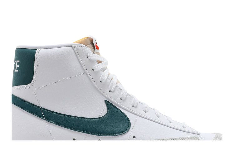 blazer-mid-77-vintage-white-dark-teal-green-bq6806-112_01