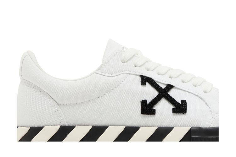 off-white-vulc-sneaker-white-black-ice-omia085c99fab006-0110_01