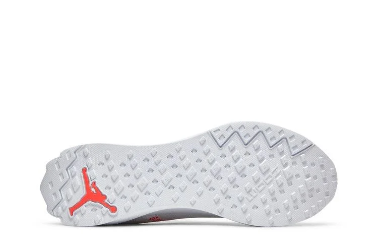 Krossovki-Air-Jordan-Zoom-Trunner-Advance-White-Flash-Crimson-3