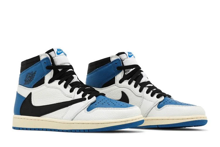 Krossovki-Fragment-Design-x-Travis-Scott-x-Air-Jordan-1-Retro-High-7