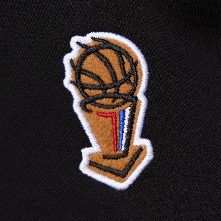 Худи Mitchell & Ness Black Chicago Bulls Team OG 3.0 Vintage Fleece Pullover Hoodie