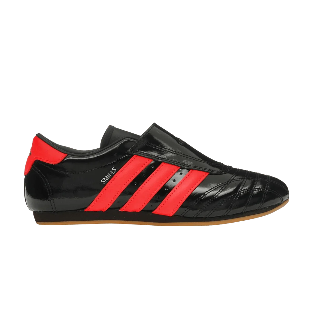 Кроссовки adidas Wmns Taekwondo 'Core Black Solar Red'