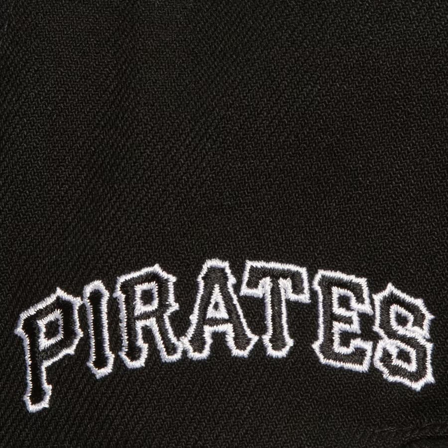 Бейсболка Mitchell & Ness Black White Pittsburgh Pirates Evergreen OG Snapback Hat
