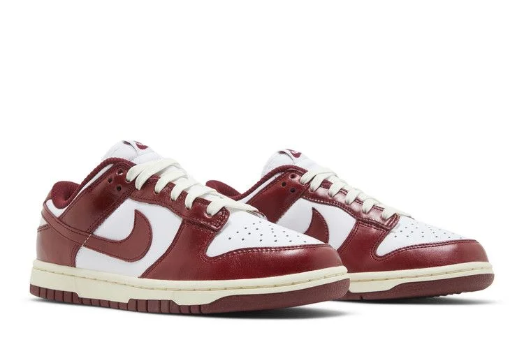 Krossovki-Nike-Wmns-Dunk-Low-Premium-Vintage-Red-7