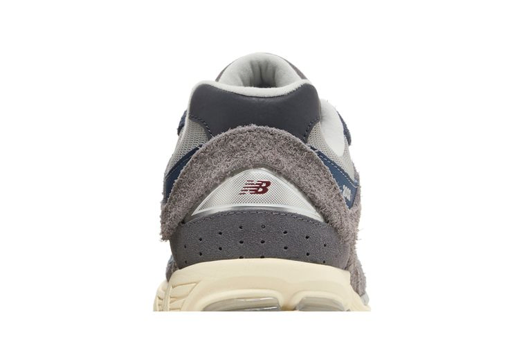 Кроссовки New Balance 2002R 'Castlerock Navy'