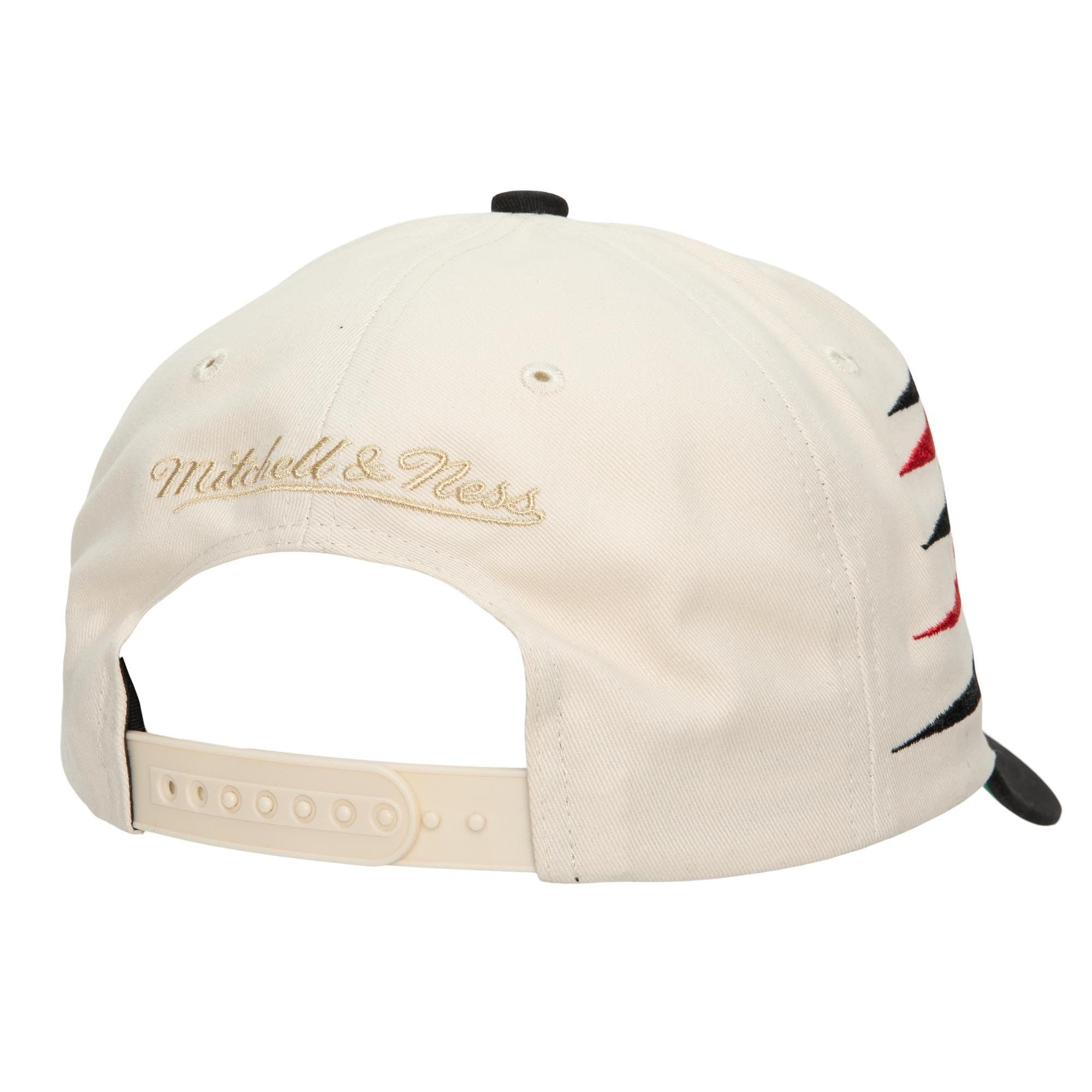 Бейсболка Mitchell & Ness Off White Diamond Pro Snapback HWC Philadelphia 76ers