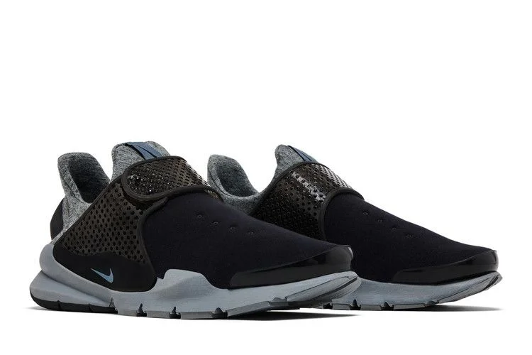 Krossovki-Nike-Sock-Dart-Tech-Fleece-Black-7