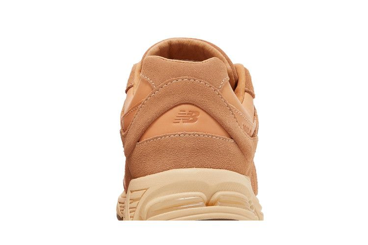 Кроссовки New Balance 2002R 'Toast'