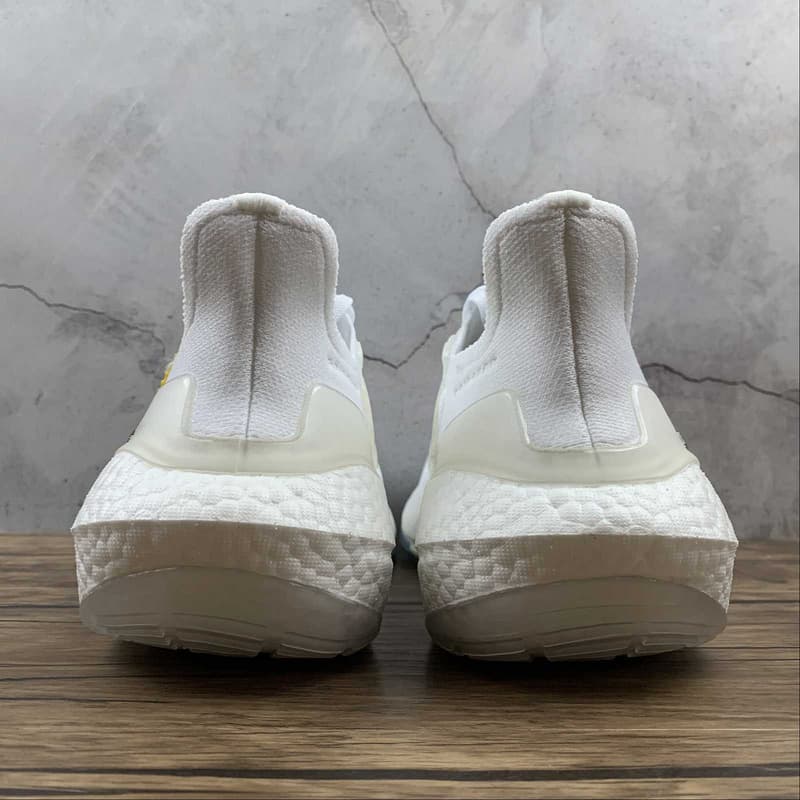 Кроссовки Adidas UltraBoost 21 'Cloud White'