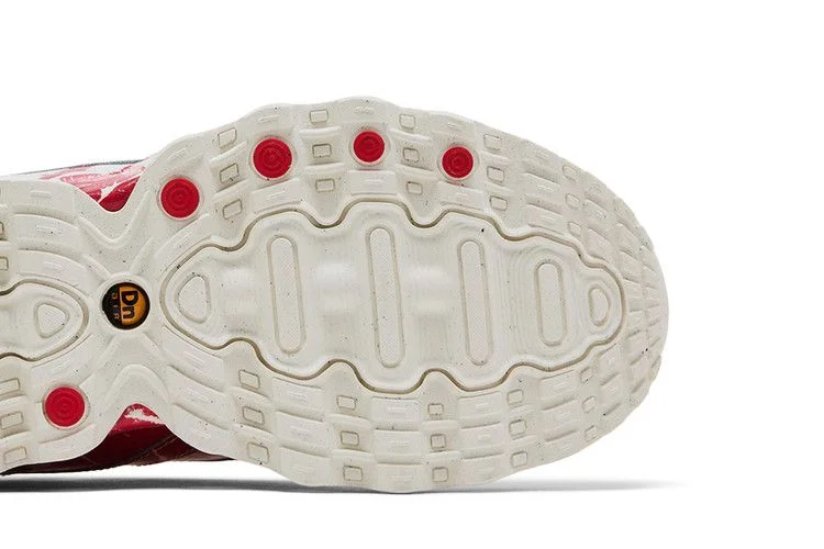 Кроссовки VAQUERA x Nike Wmns Air Max DN8 SP 'Sail Prime Red'