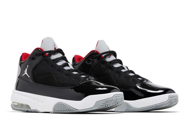 Krossovki-Air-Jordan-Max-Aura-2-GS-Black-Cement-7