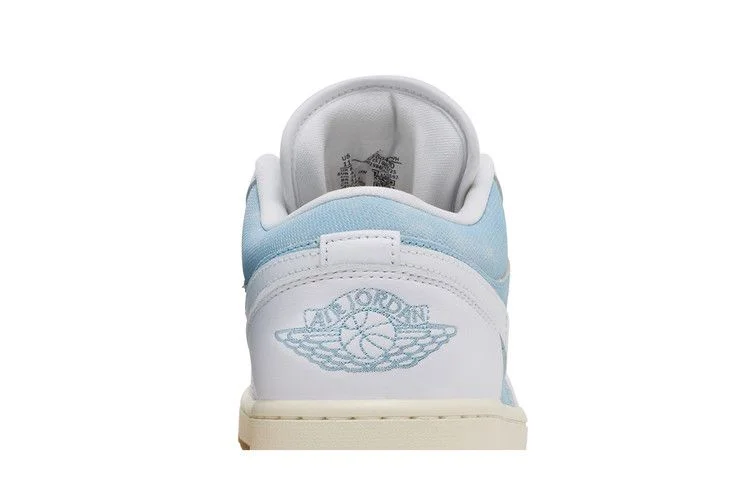 Кроссовки Wmns Air Jordan 1 Low SE 'Denim Worn Blue'