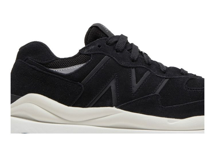 Кроссовки New Balance 57/40 'Black White'