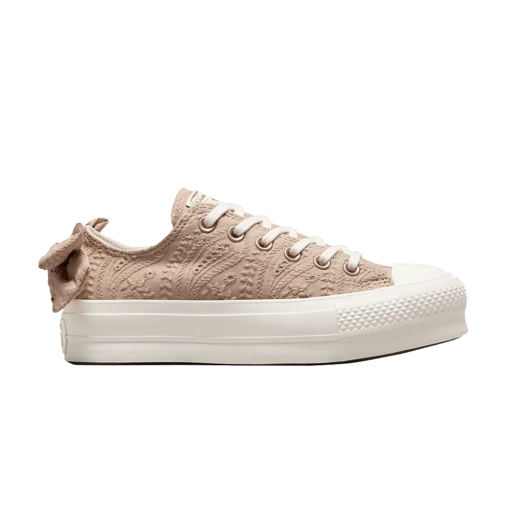 Krossovki-Converse-Wmns-Chuck-Taylor-All-Star-Lift-Low-Bow
