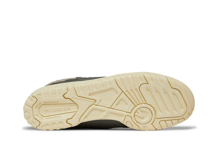 Krossovki-Aime-Leon-Dore-x-New-Balance-650R-Grey-3
