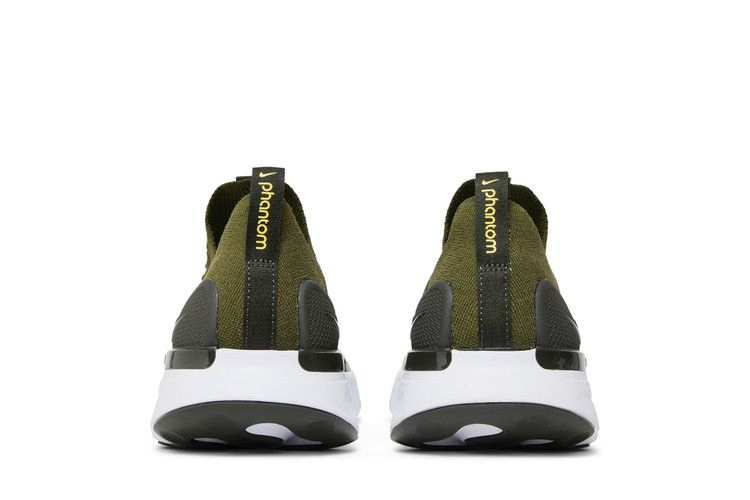 react-phantom-run-flyknit-2-rough-green-sequoia-dx2311-300_05