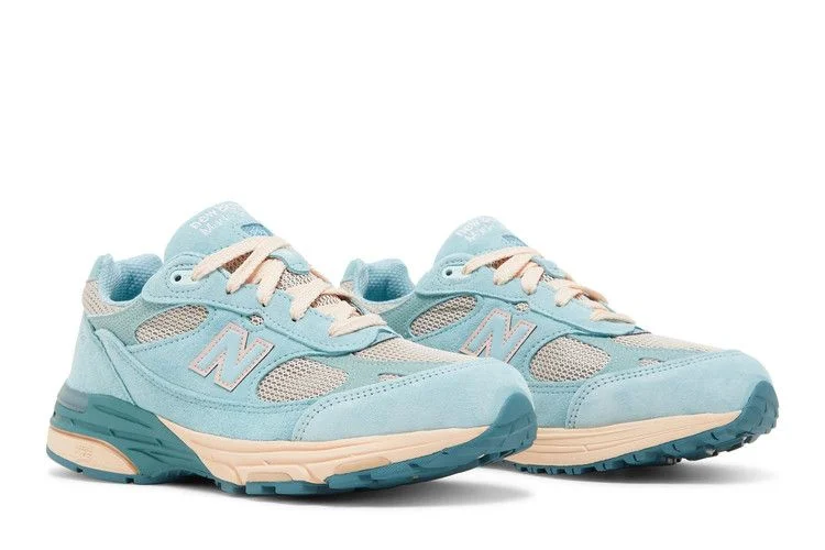 Krossovki-Joe-Freshgoods-x-New-Balance-Wmns-993-Made-in-USA-Performance-Art-Arctic-Blue-7