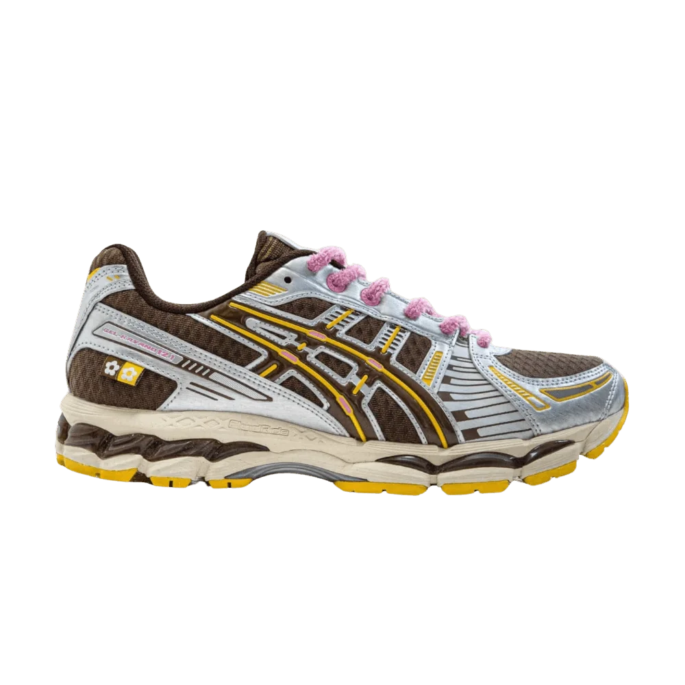 Krossovki-VANDYTHEPINK-x-ASICS-Gel-Kayano-12.1-Chocolate