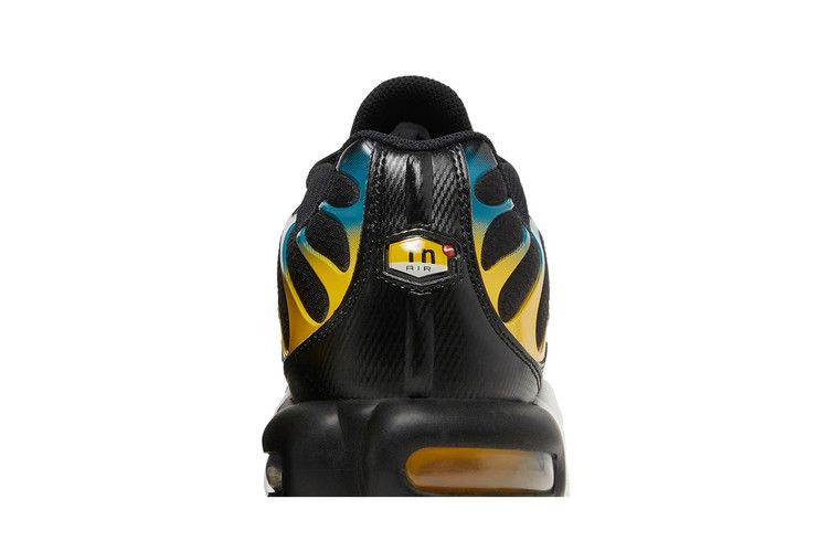 Кроссовки Nike Air Max Plus 'Black University Gold Spruce'