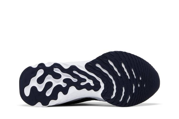 react-infinity-run-flyknit-3-college-navy-bright-crimson-fd0364-419_03