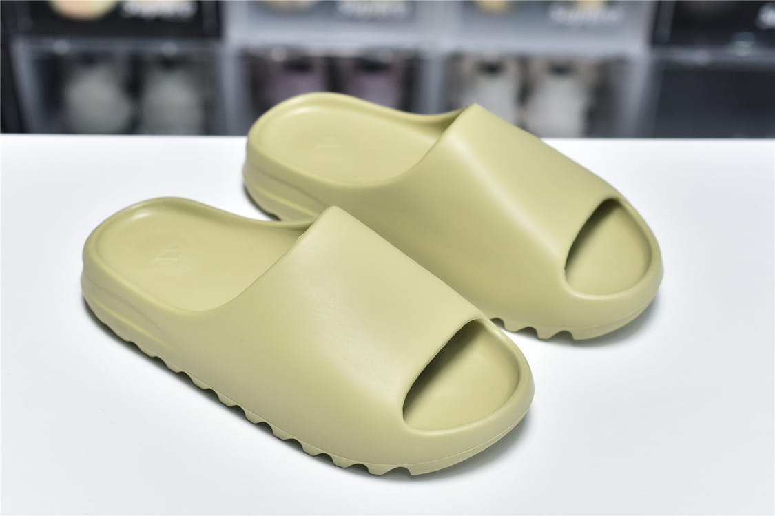adidas-Yeezy-Slide-Resin-9