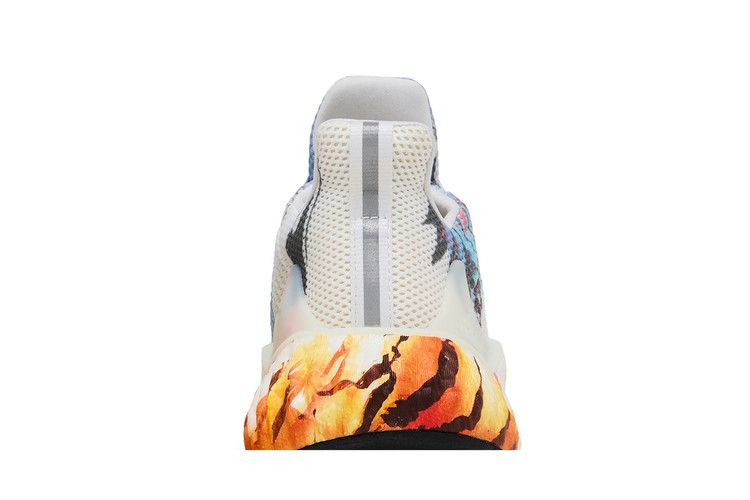 Кроссовки adidas AlphaBoost