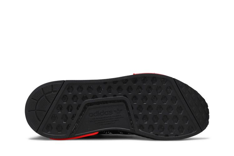 nmd_r1-wordmark-heel-stripe-black-solar-red-fx6794_03