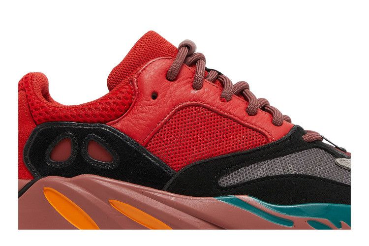 Кроссовки adidas Yeezy Boost 700 'Hi-Res Red'