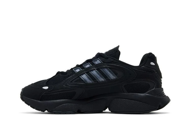 Krossovki-adidas-Ozmillen-Black-Silver-Metallic-2