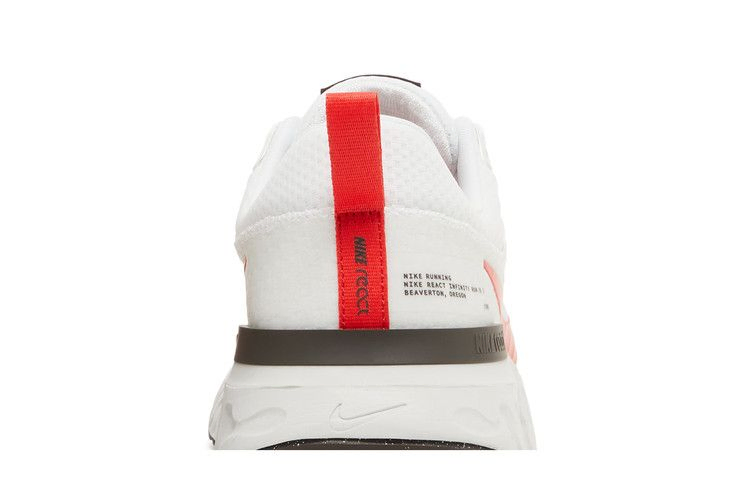 react-infinity-run-flyknit-3-white-light-crimson-dz3014-100_06