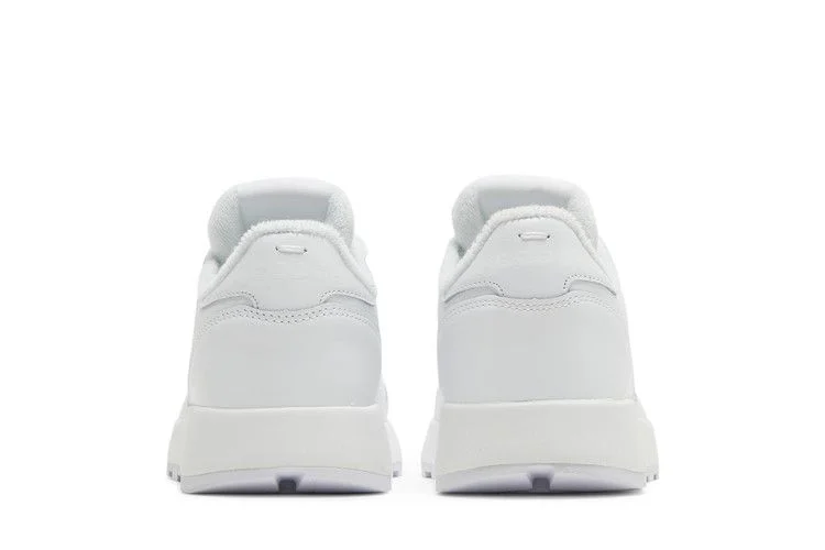 Krossovki-Maison-Margiela-x-Reebok-Wmns-Classic-Leather-Tabi-White-5