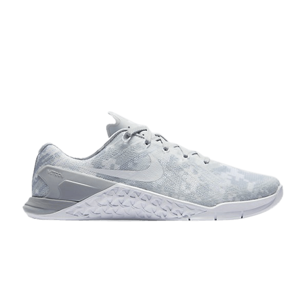 wmns-metcon-3-amp-grey-digi-camo-849808-002