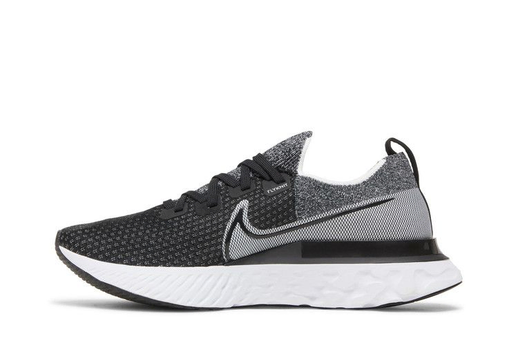 wmns-react-infinity-run-flyknit-black-white-cd4372-012_02
