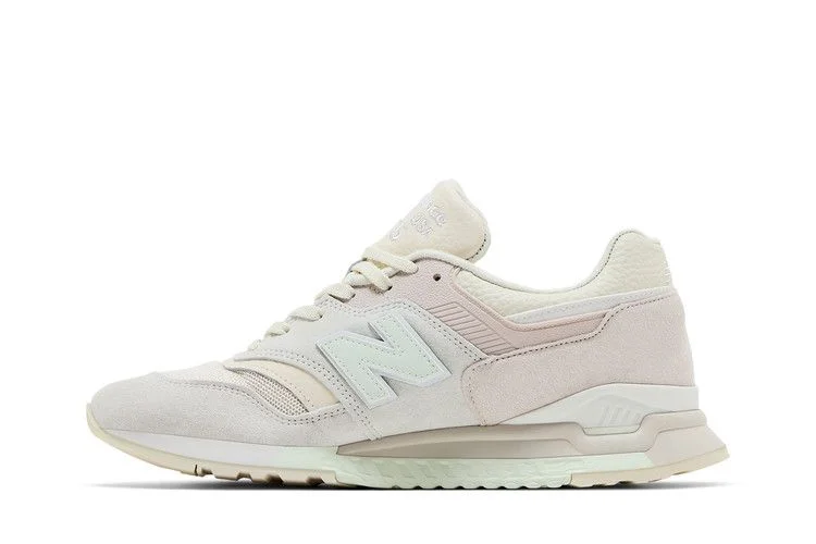 Krossovki-Ronnie-Fieg-x-New-Balance-997.5-Made-in-USA-Easter-Pack-Marshmallow-Angora-2