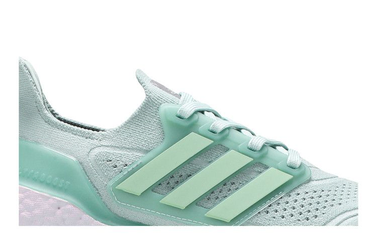 wmns-ultraboost-21-hazy-green-fy0408_01