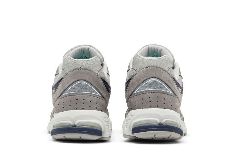 Кроссовки thisisneverthat x New Balance 2002R 'The 2022 Downtown Run'