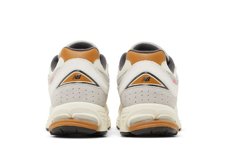 Кроссовки New Balance 2002R 'Warm Alpaca'