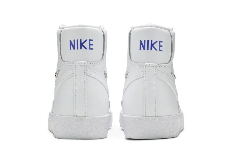 Кроссовки Nike Wmns Blazer Mid '77 SE 'Sisterhood - White Metallic Silver'