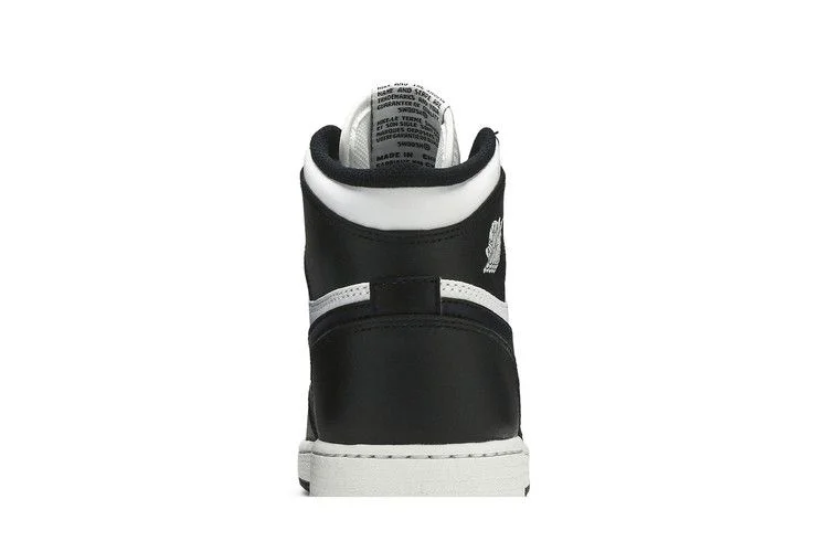 Кроссовки Air Jordan 1 Retro High OG BG 'Black White' 2014